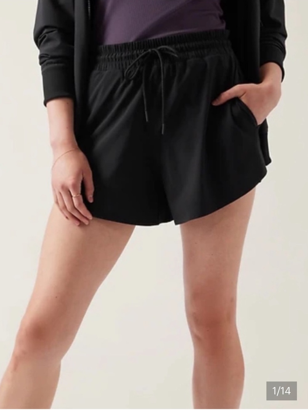 NWT Athleta Crossroads Shorts in Black | Size Small
